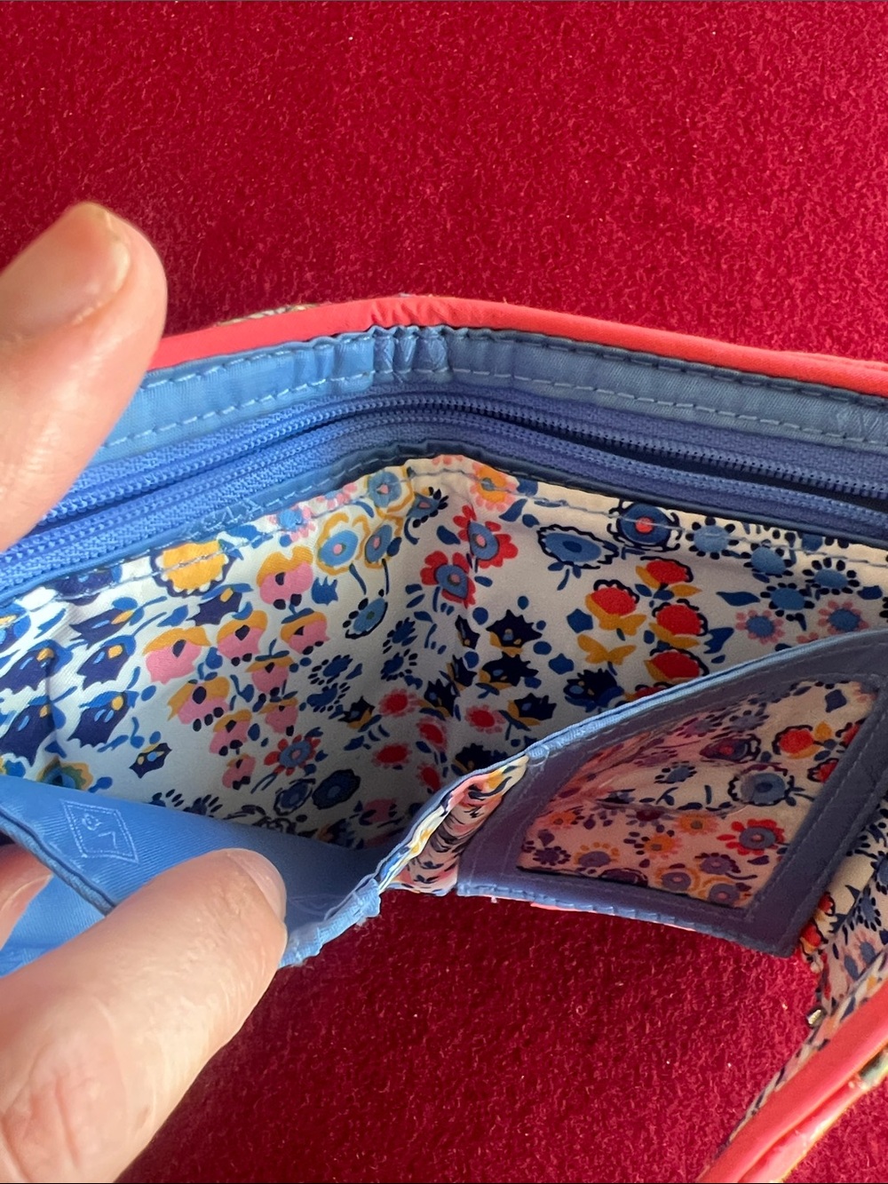 Cotton quilted tri-fold wallet, Vera Bradley, Coral Floral pattern - Picture 7 of 7
